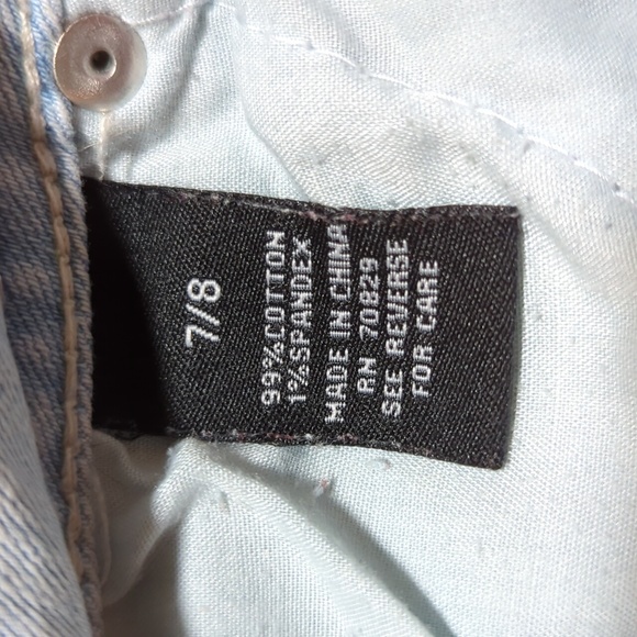 Shorts - Picture 5 of 5